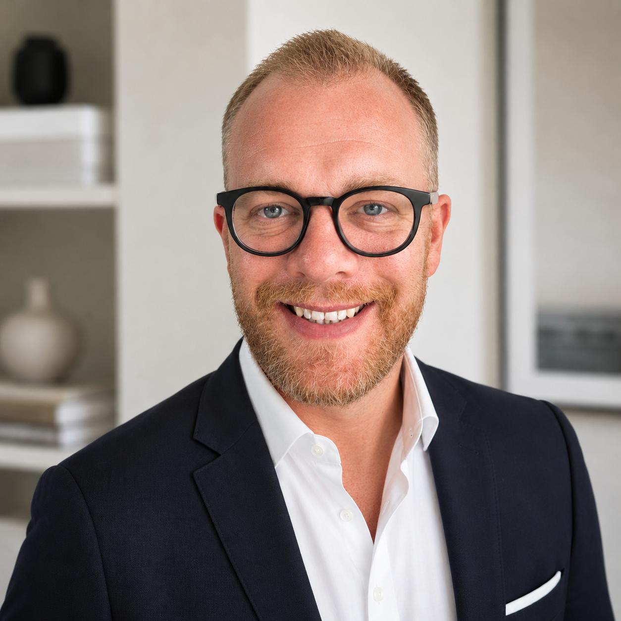 Portrait of Mat Snelling, founder of Studio Pietra